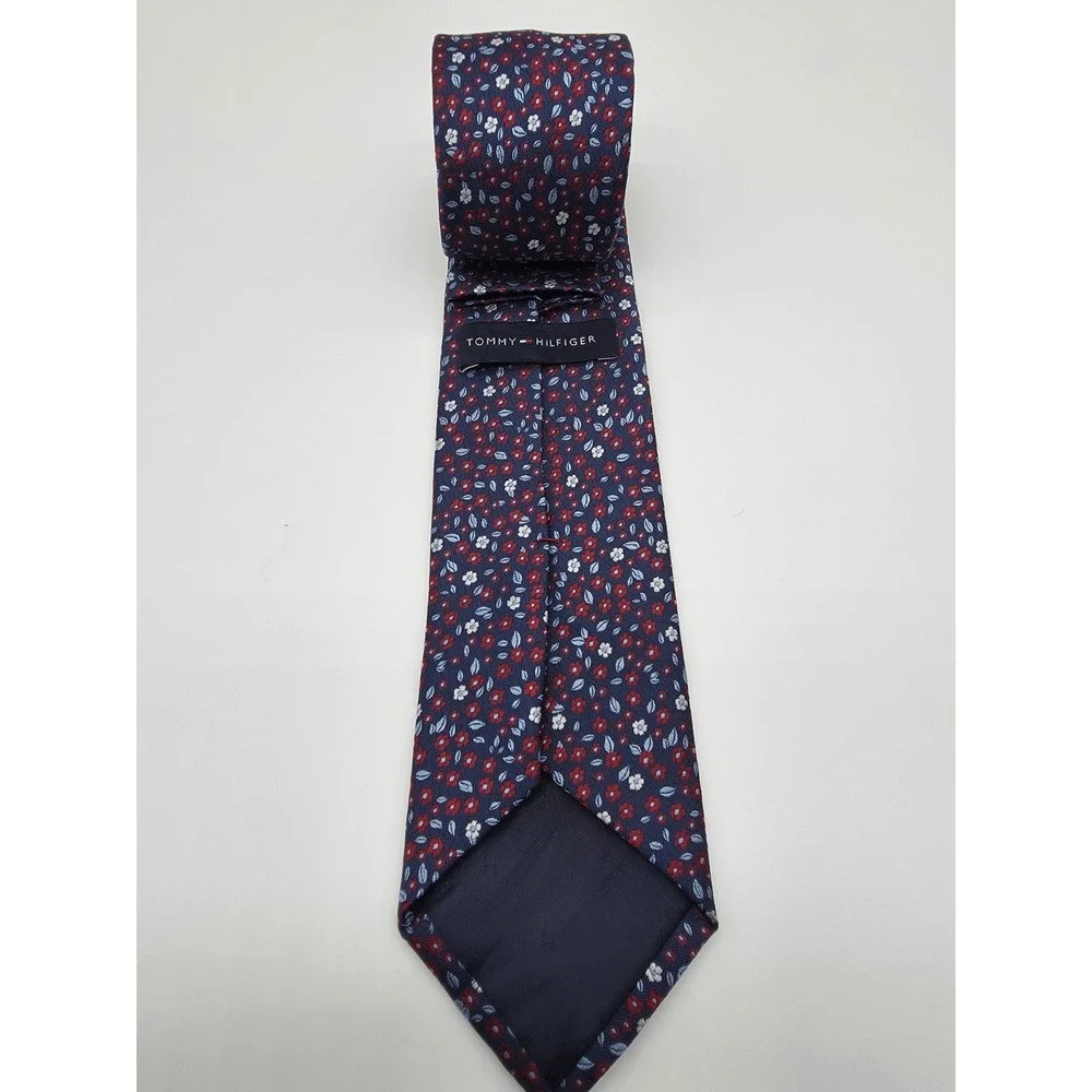 Tommy Hilfiger Polyester Floral Red White Blue Tie 58